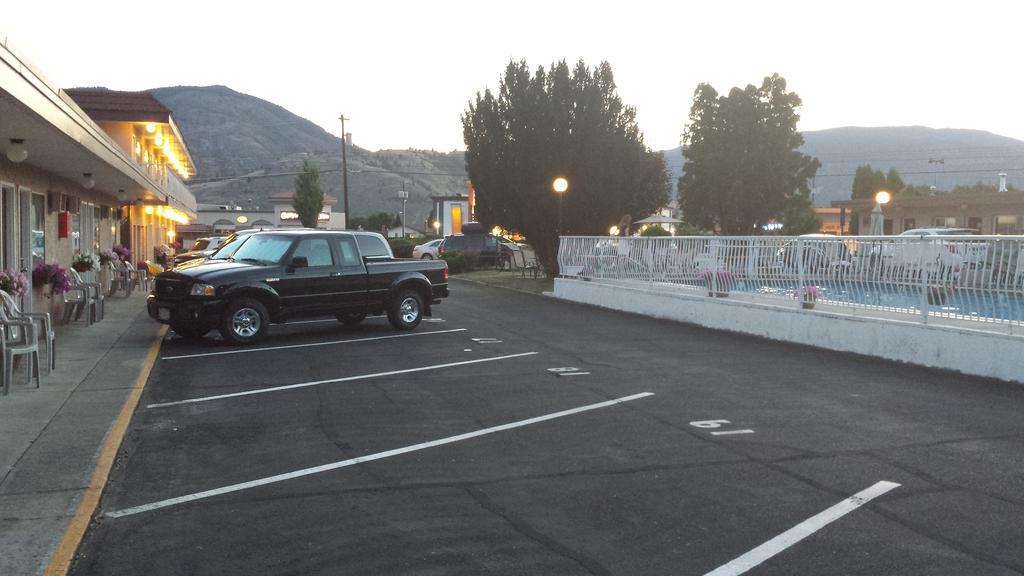 Swiss Sunset Inn Penticton Eksteriør billede