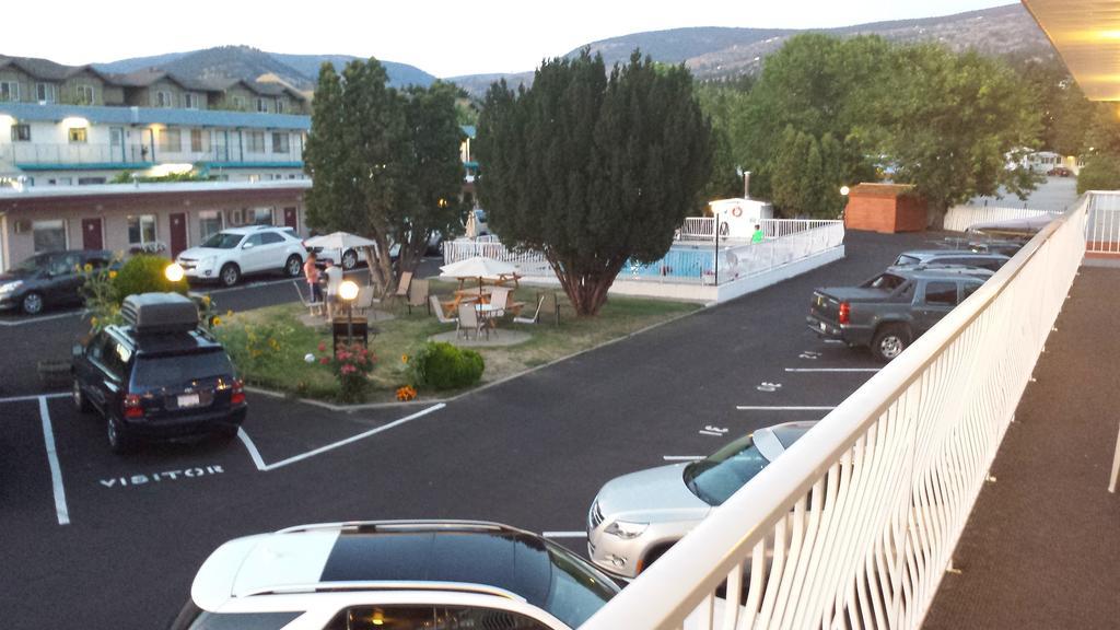 Swiss Sunset Inn Penticton Eksteriør billede