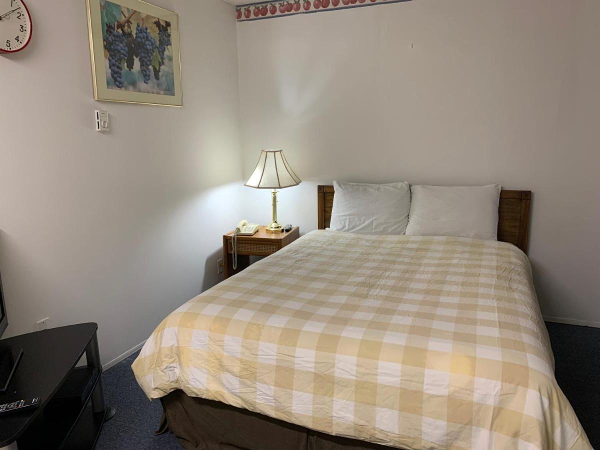 Swiss Sunset Inn Penticton Eksteriør billede