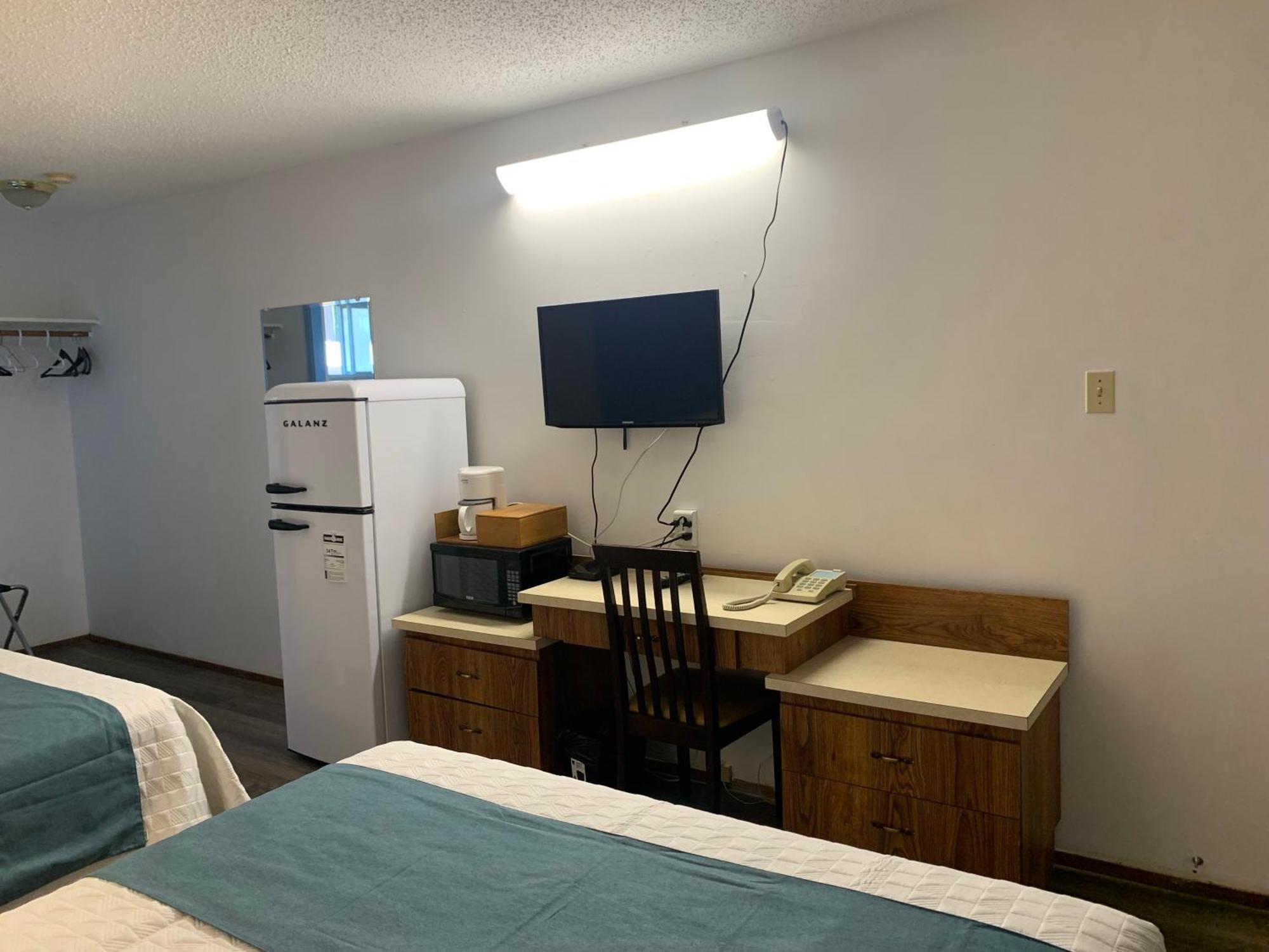 Swiss Sunset Inn Penticton Eksteriør billede