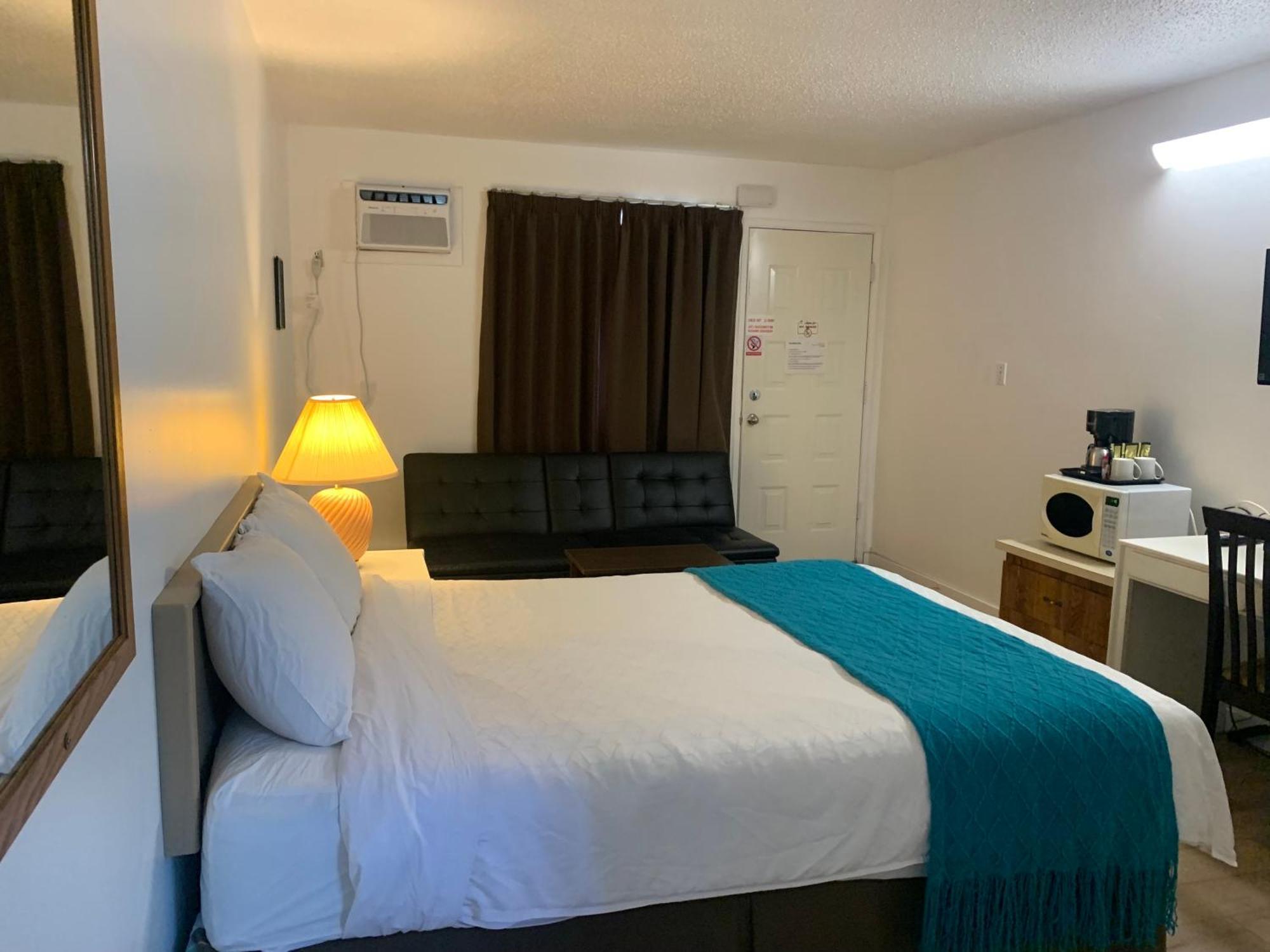 Swiss Sunset Inn Penticton Eksteriør billede